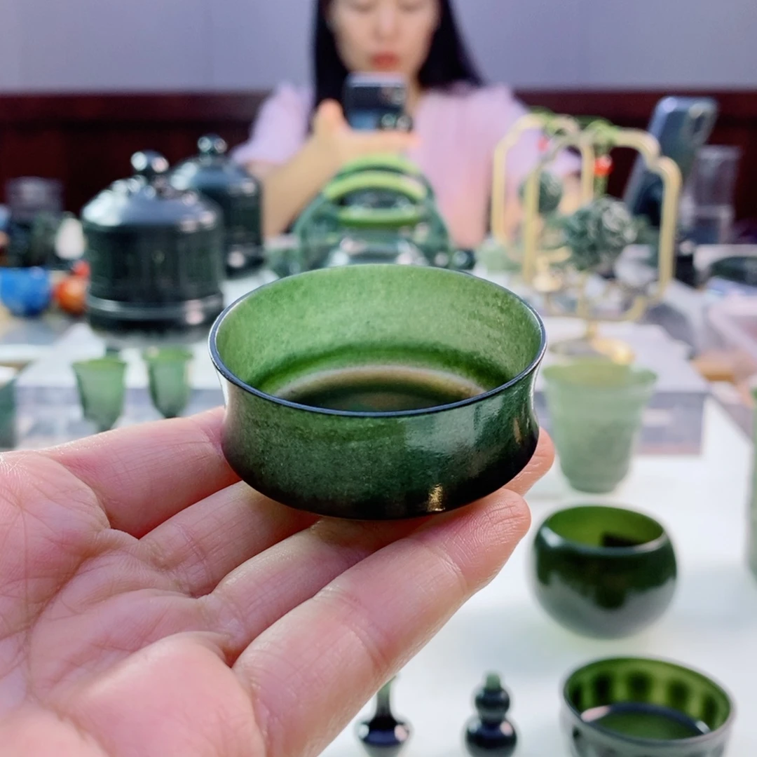 未镶嵌和田玉（青玉）摆件微瑕