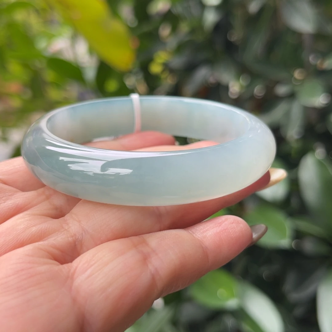 翡翠未镶嵌手镯57.5正圈