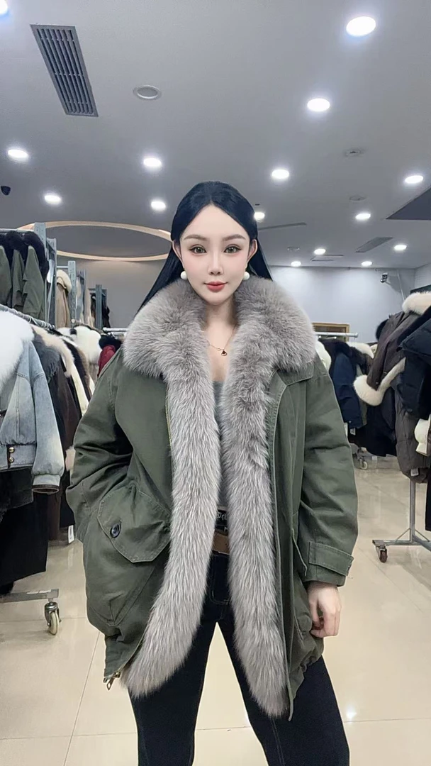 常规款圆领厚款长袖设计师单排扣女士领