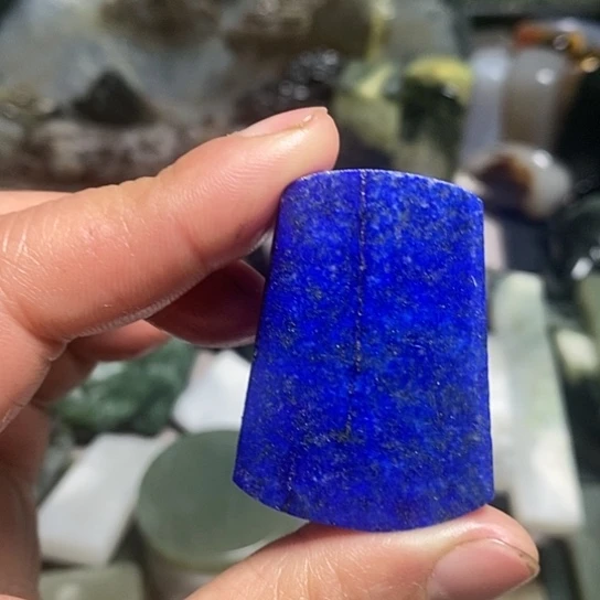 【闪购商品】青金石原石未镶嵌