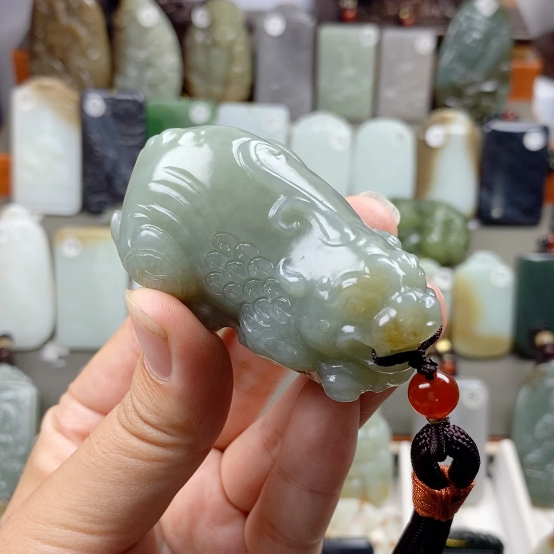 和田玉（糖玉）未镶嵌颈饰