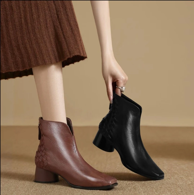 头层羊皮4cm冬季新款百搭粗跟方头后拉链编织真皮短靴