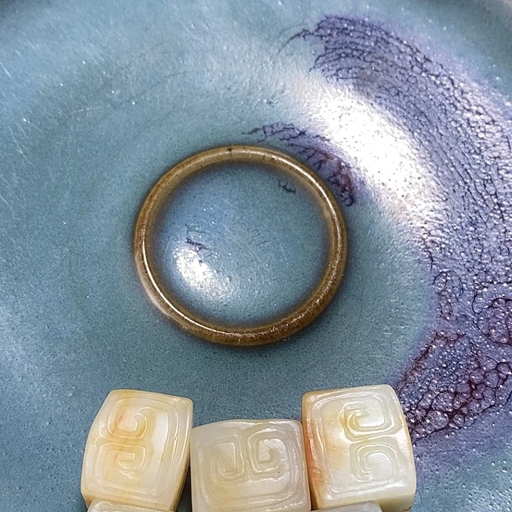 瓷片苹*树瓷器瓷器瓷器