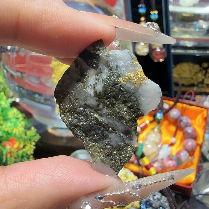 与7.6g聚金阁天然明金矿标