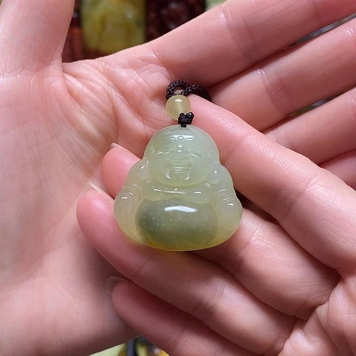 岫玉未镶嵌吊坠(赠链)