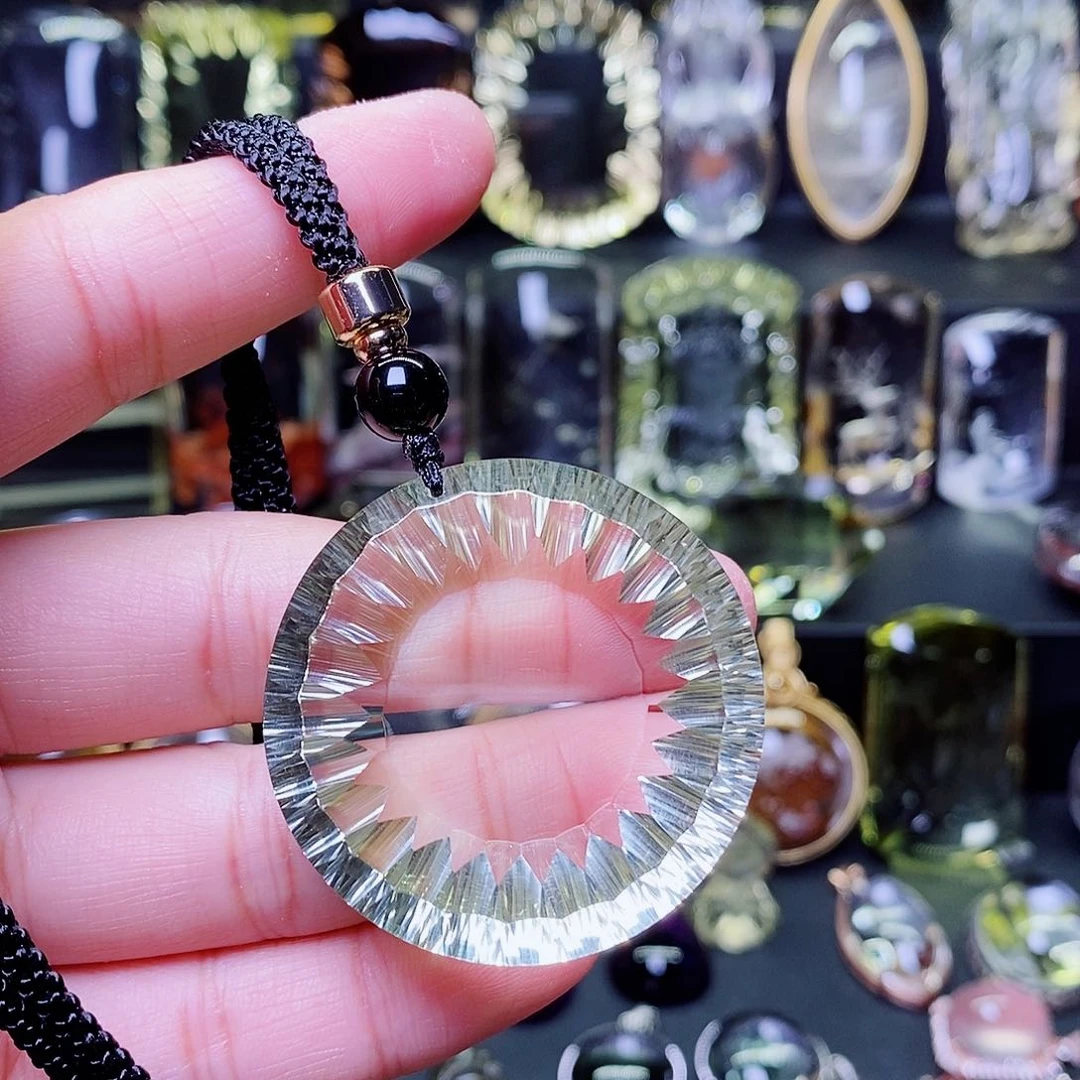 未镶嵌吊坠(赠链)水晶