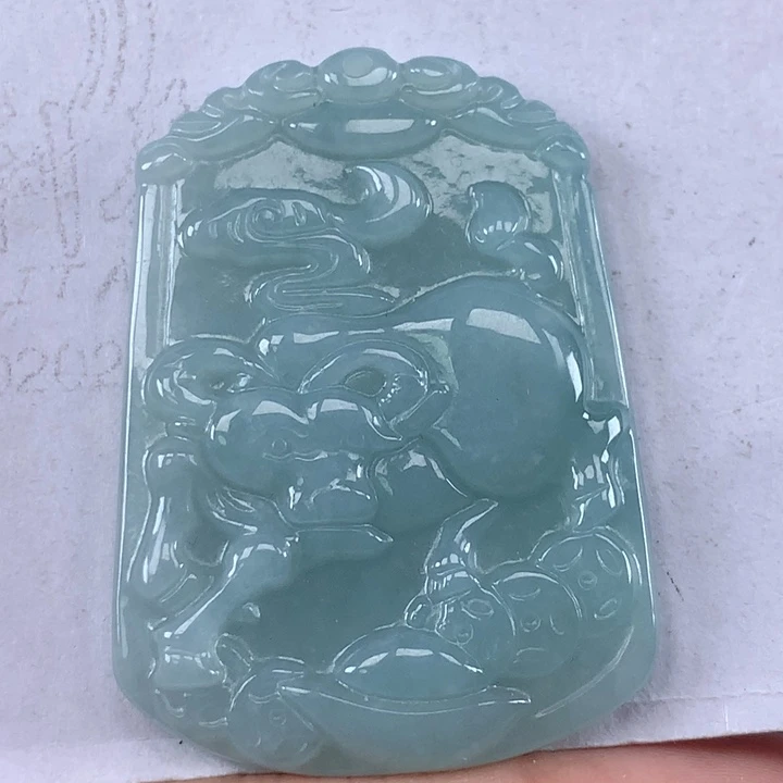 颈饰未镶嵌翡翠牛牌吊坠