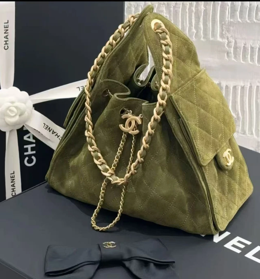 99新 Chanel/香奈儿 25Kbag hobo小号绿色金扣麂皮芯片48659973