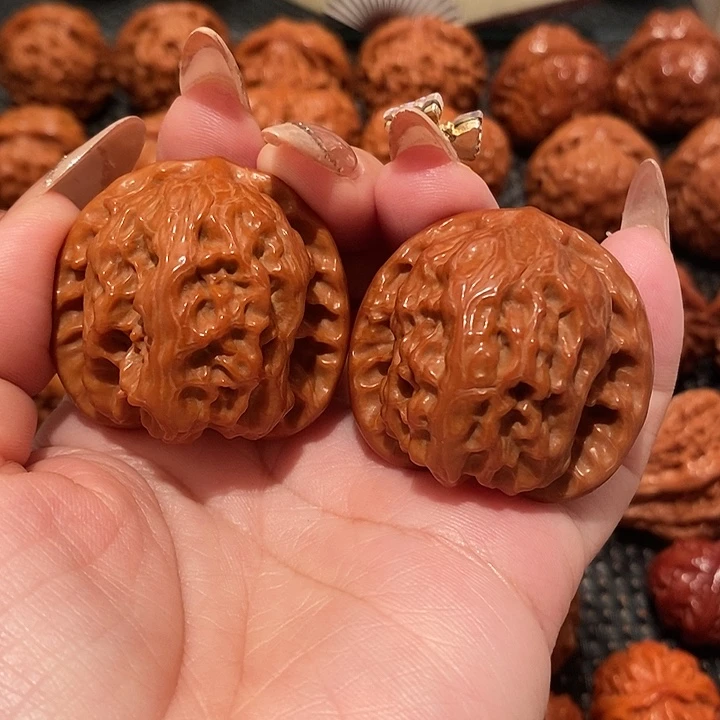 文玩核桃吊坠40野狼0838