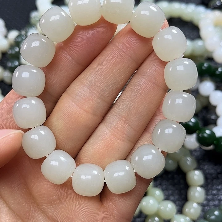 和田玉未镶嵌手链