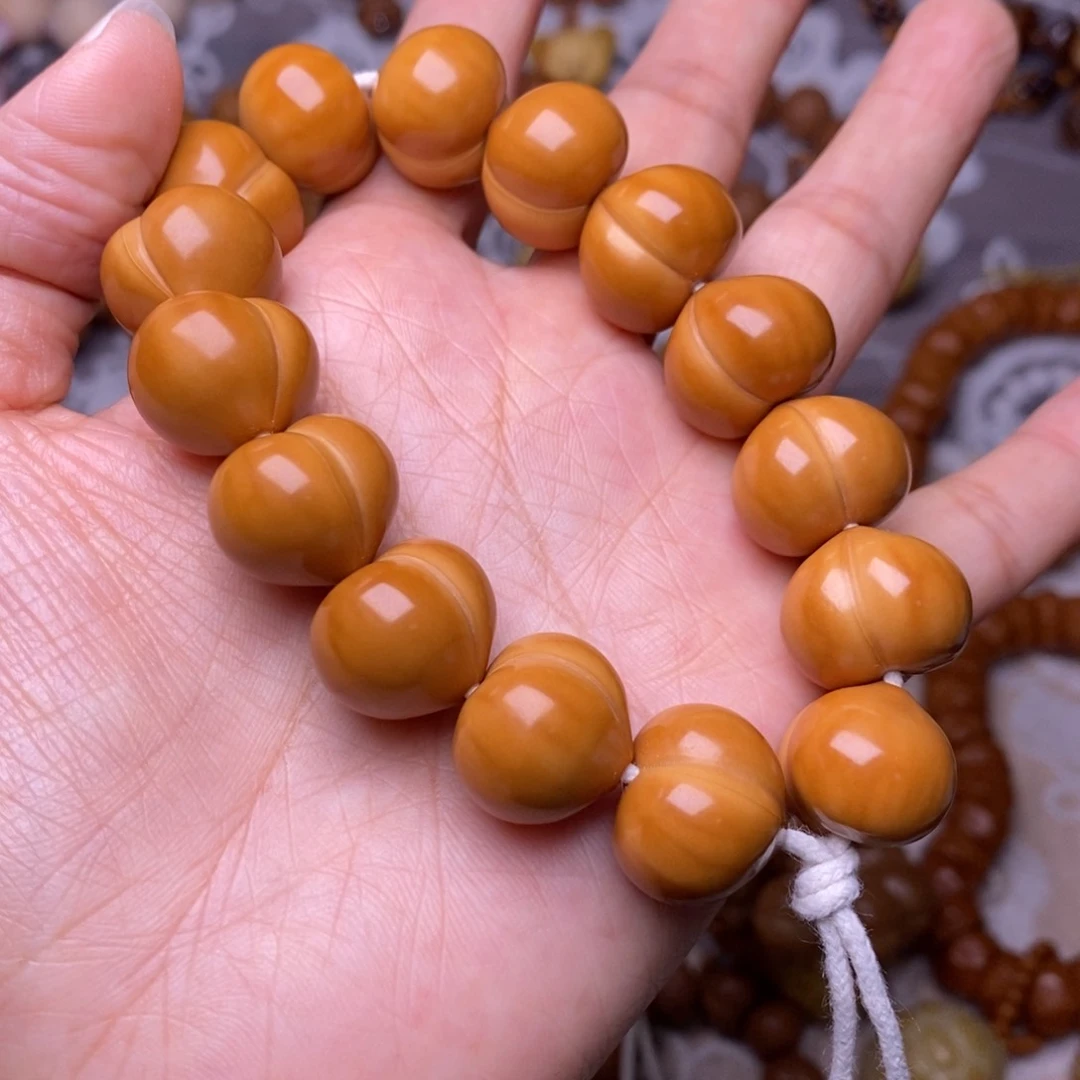 把件猴头核桃柯基屁桃高定