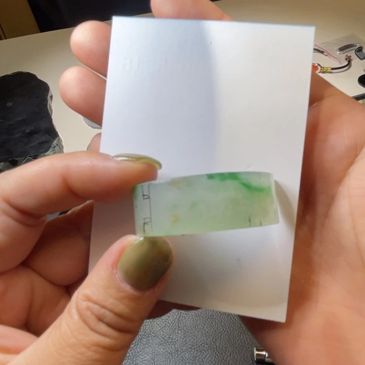 定制翡翠未镶嵌翡翠手牌定制