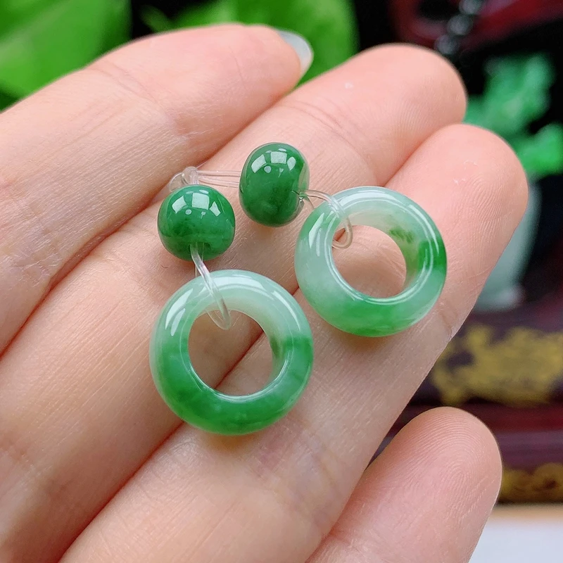 P009天然翡翠A货冰润飘绿甜甜圈跑环耳饰耳坠13.8*5.6*2.9mm