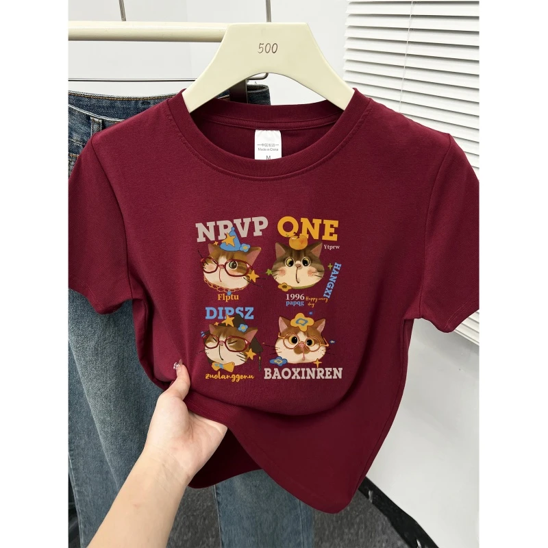 可爱猫咪正肩酒红色短袖t恤女胖mm大码藏肉百搭圆领显白新款上衣