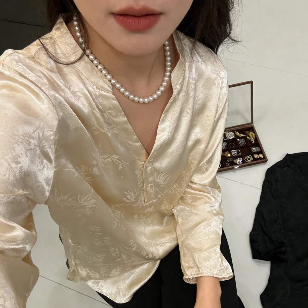 LXD国风定制款衬衫新中式V领提花缎面上衣22013