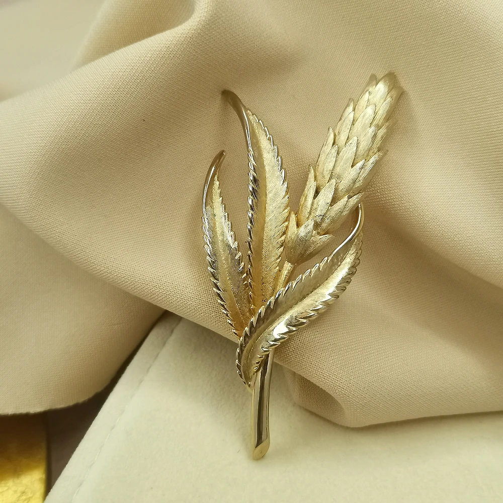 刷金麦穗胸针[2412243-020]