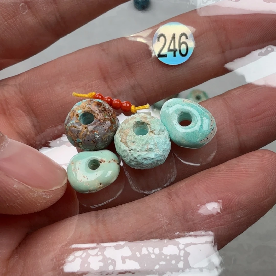 南红玛瑙未镶嵌珠宝奇石