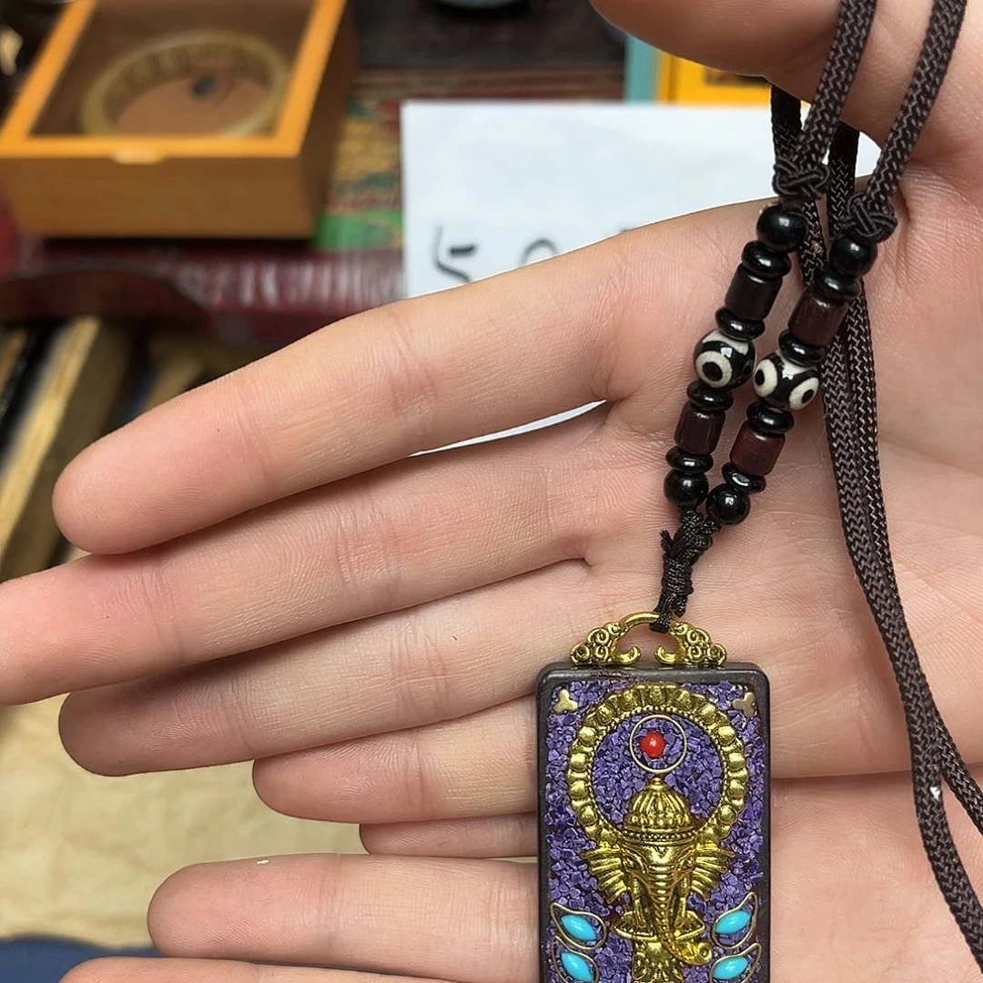 大叶紫檀（黑酸枝木类）