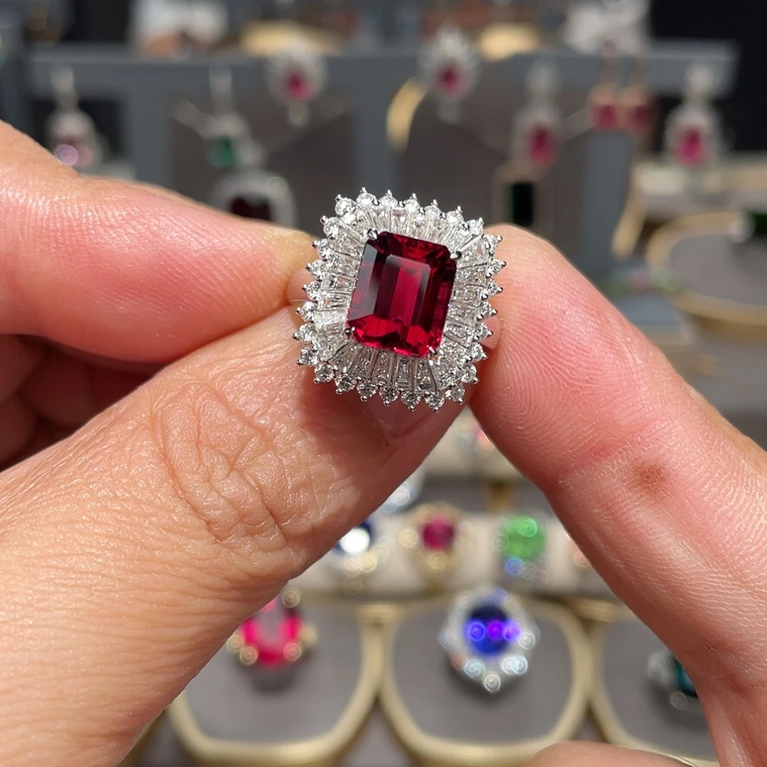 戒指碧玺18K金镶嵌3.88ct