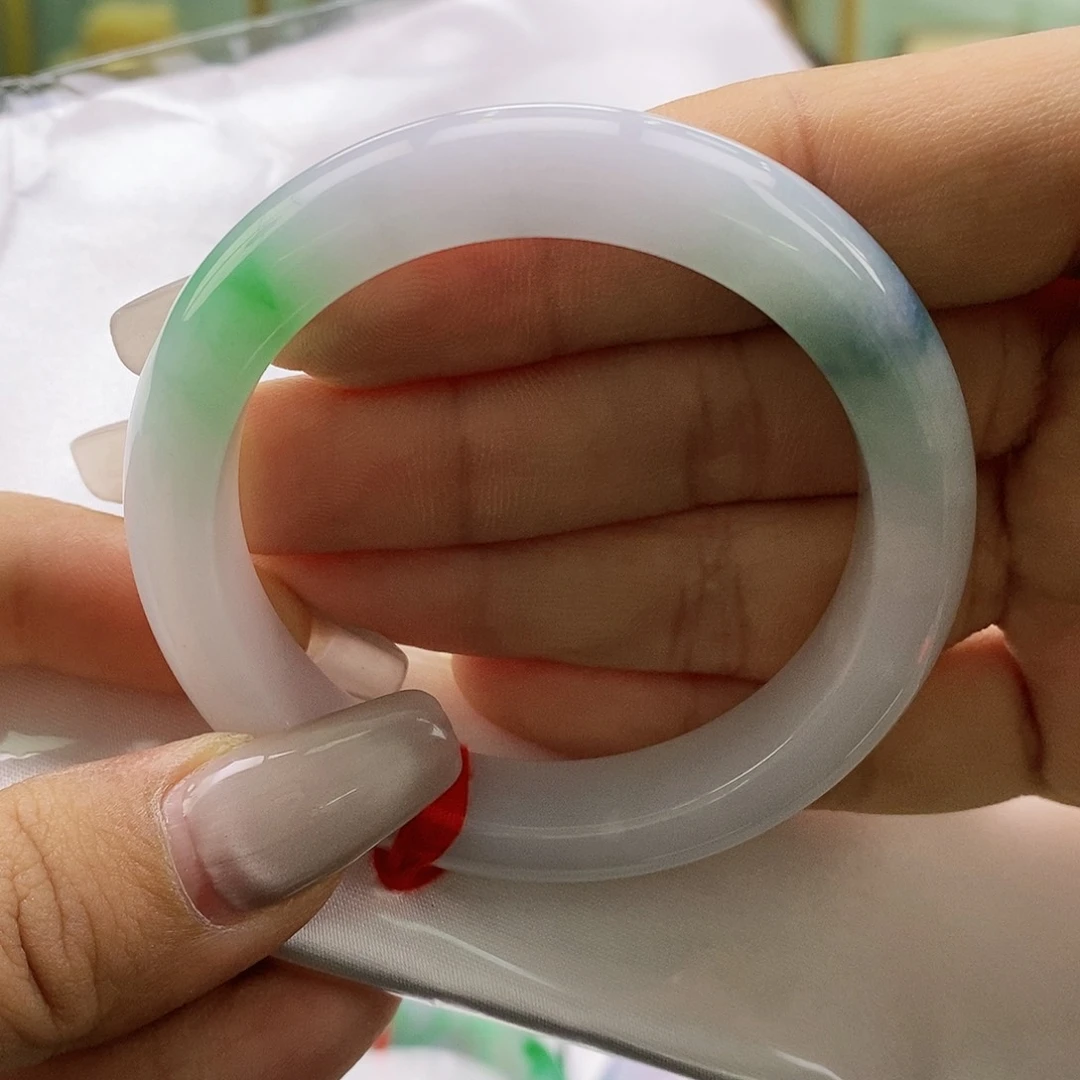 【闪购商品】未镶嵌手镯翡翠