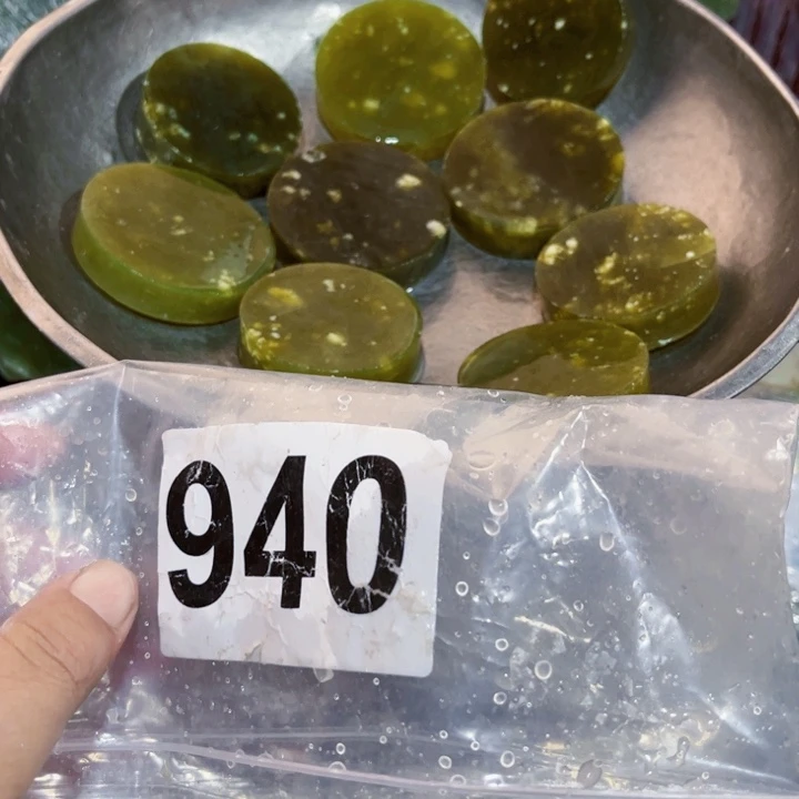 蛇纹石玉未镶嵌岫玉