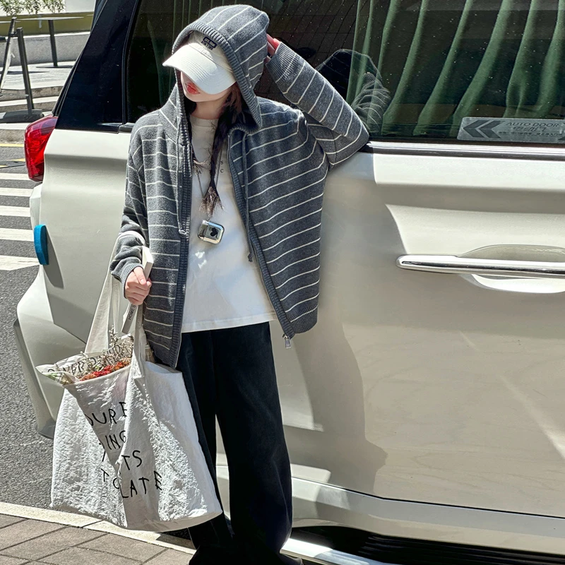 6-12岁女童针织衫外套春秋2025新款儿童洋气条纹毛衣秋装大童开衫