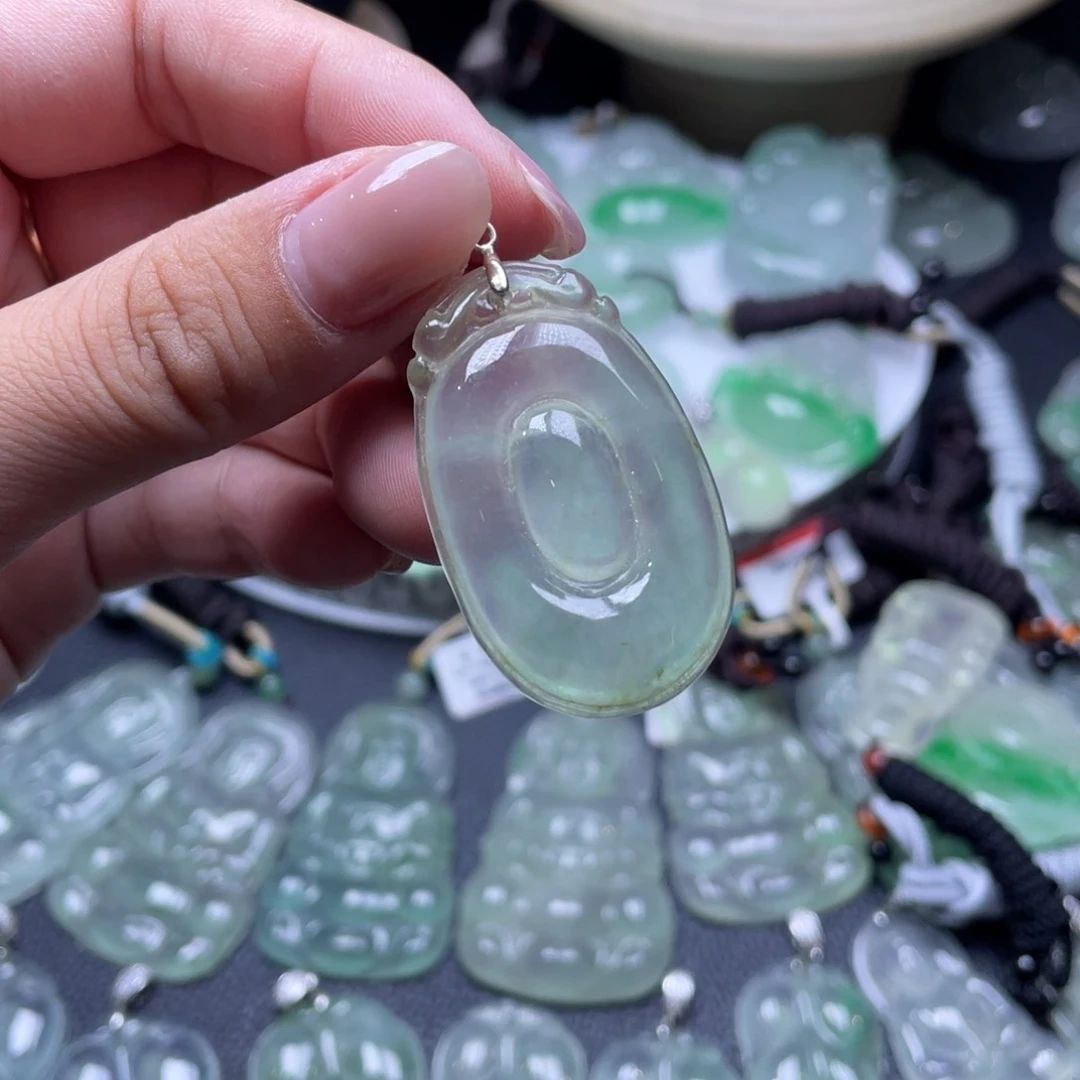 颈饰未镶嵌翡翠