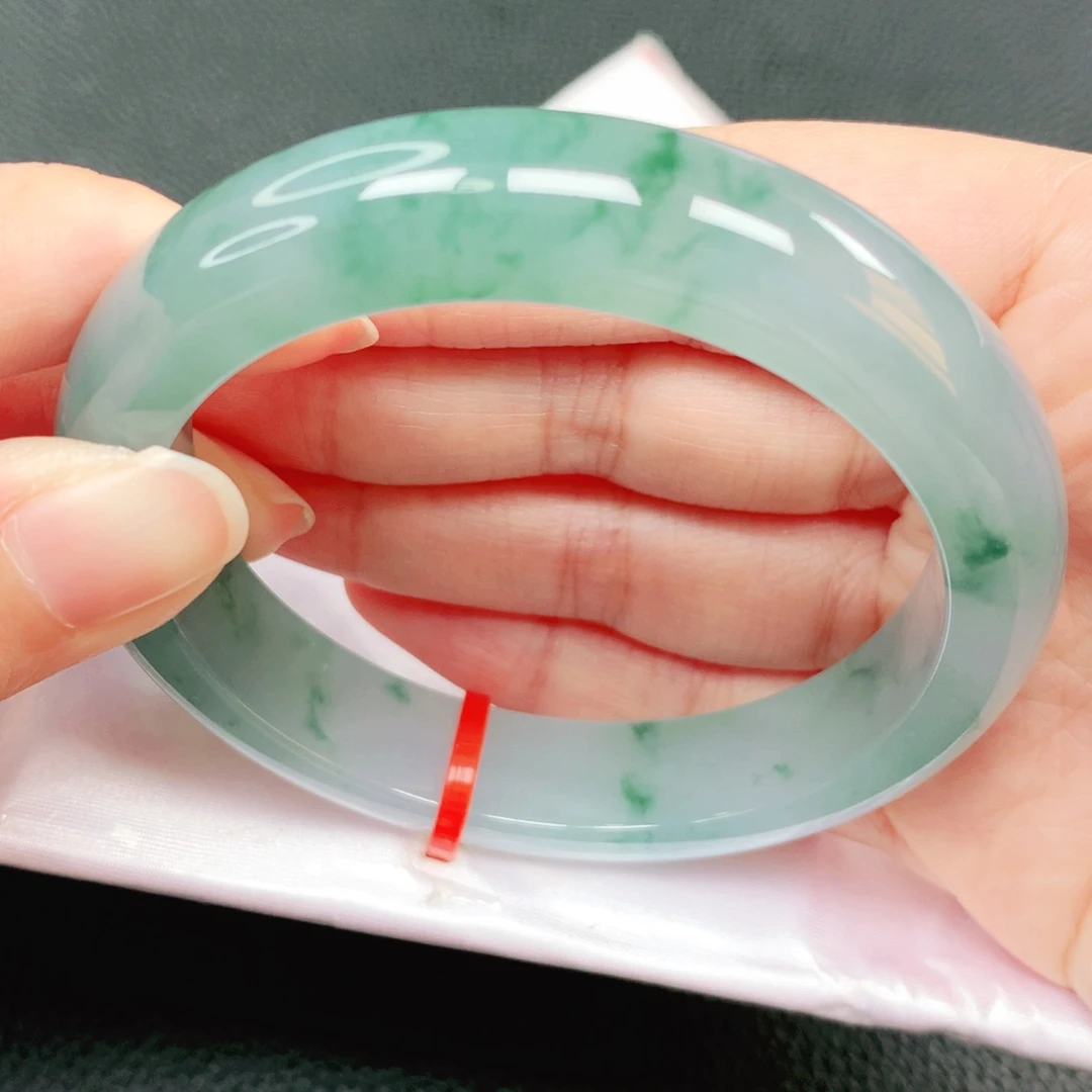 翡翠未镶嵌手镯58圈