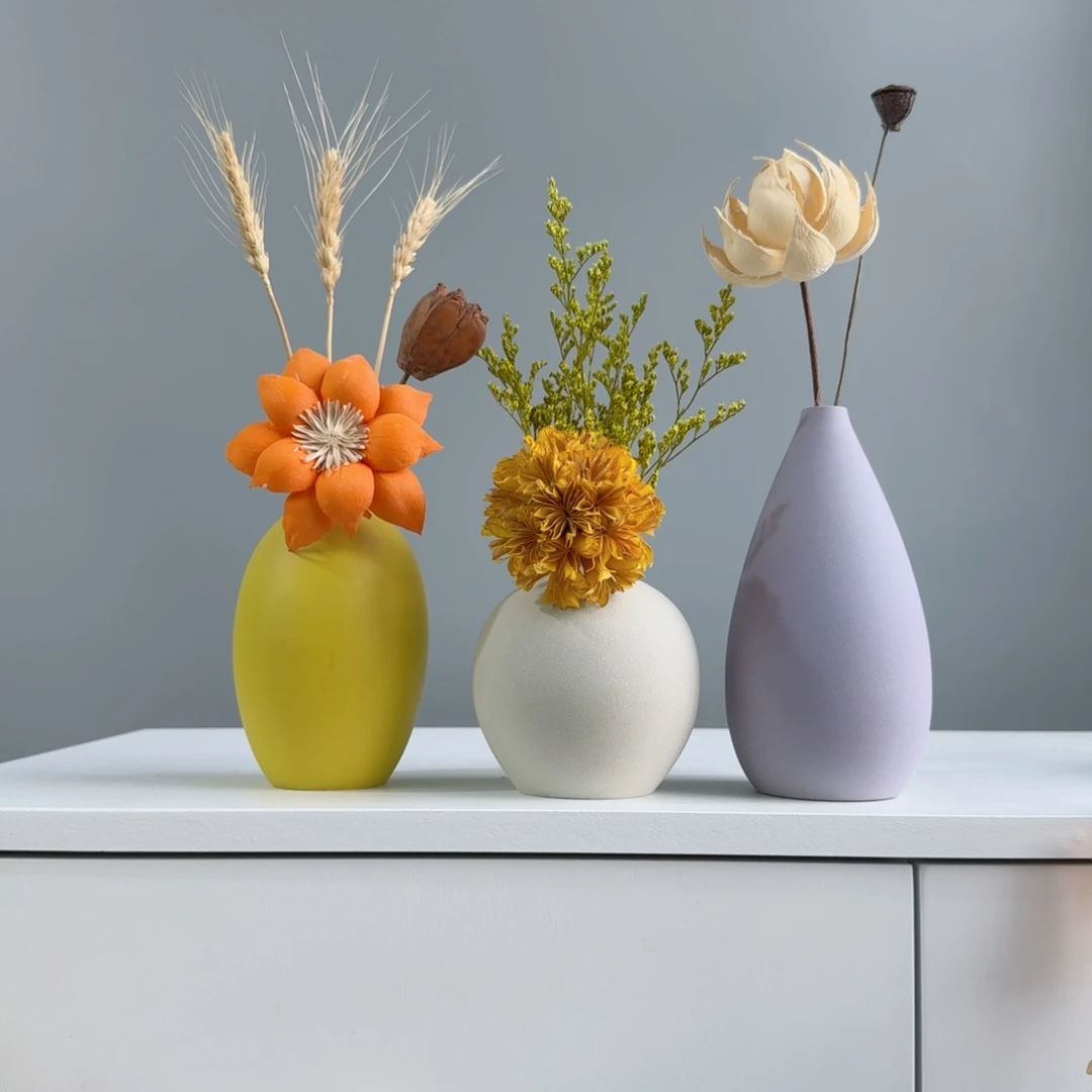 摆件陶瓷小花瓶摆件含花总高约20-30cm