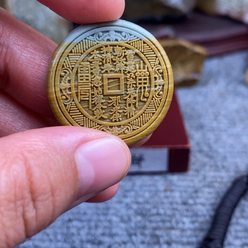 【闪购商品】原石雕刻手把件