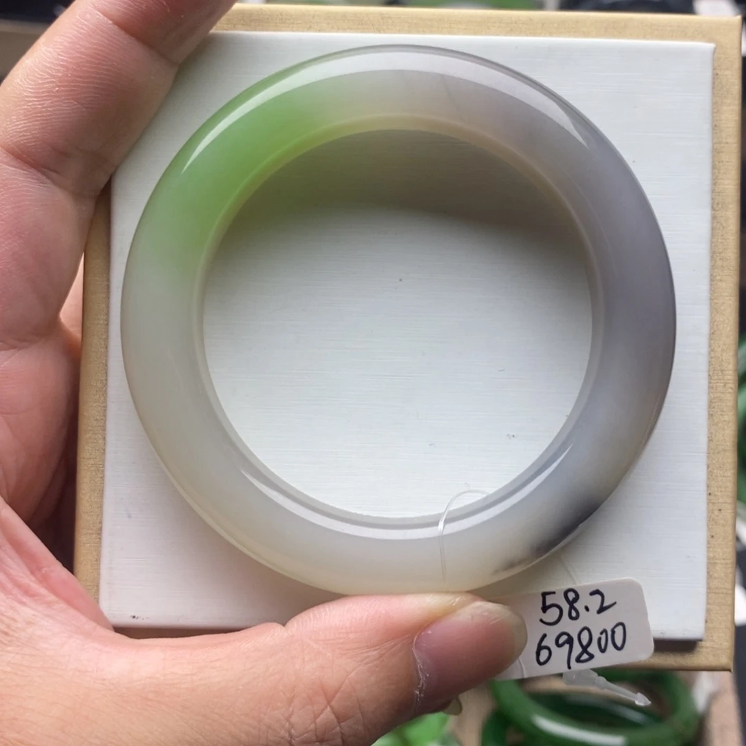 和田玉（碧玉）手镯未镶嵌