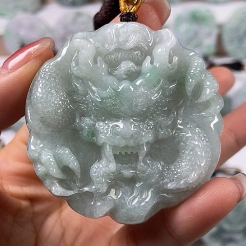 翡翠颈饰未镶嵌龙行天下福利两面工福利