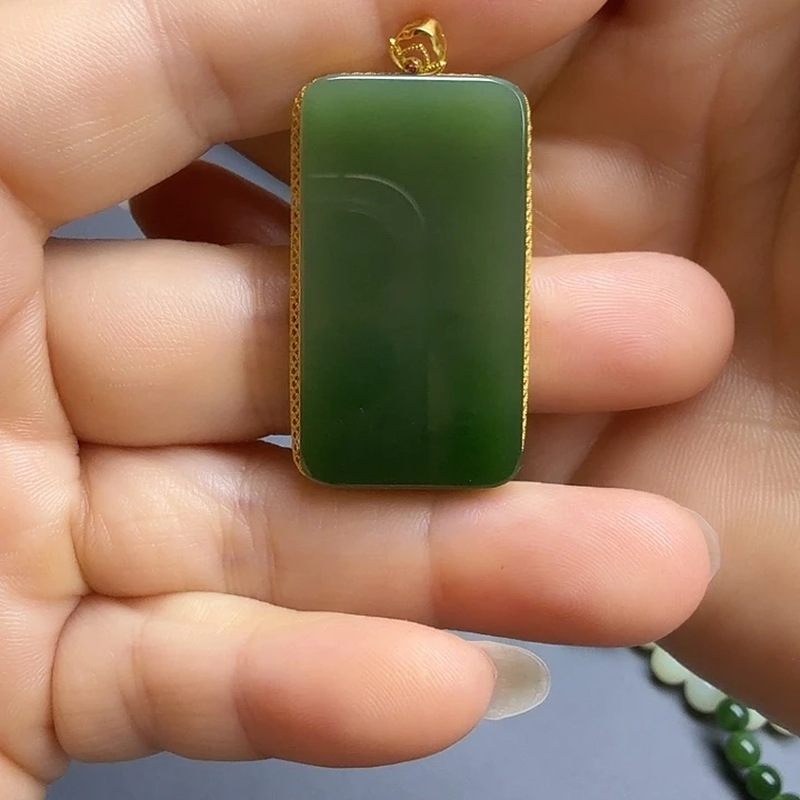 和田玉（碧玉）18K金镶嵌颈饰