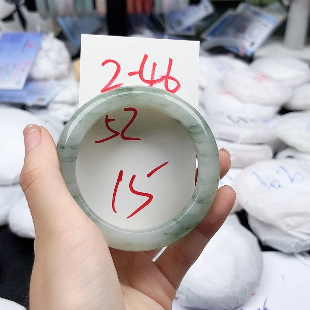 石英质玉未镶嵌手镯2.46