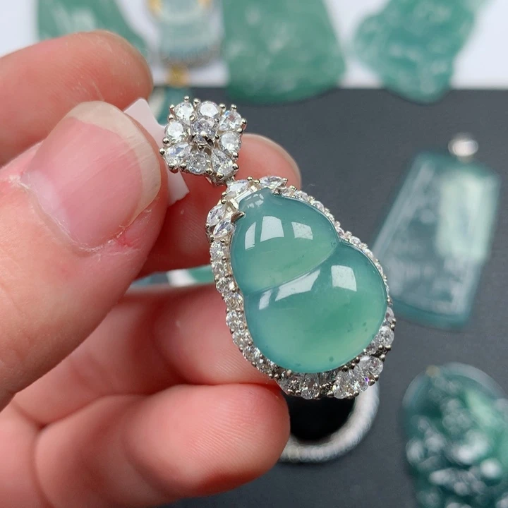 翡翠颈饰银S925镶嵌翡翠