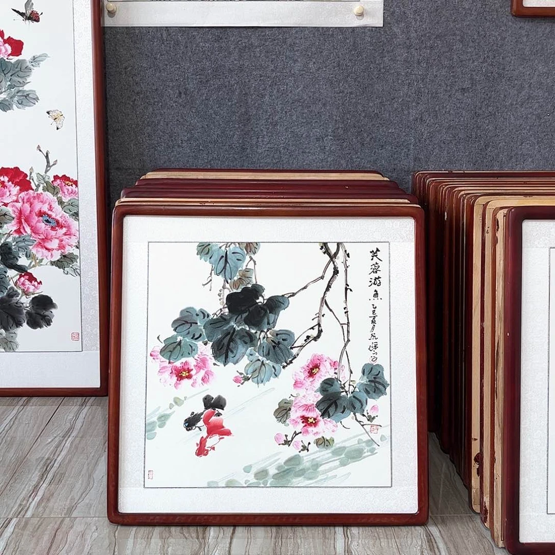 国画带框尺寸63.+63