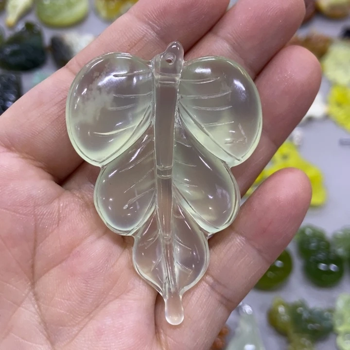 未镶嵌蛇纹石玉挂件