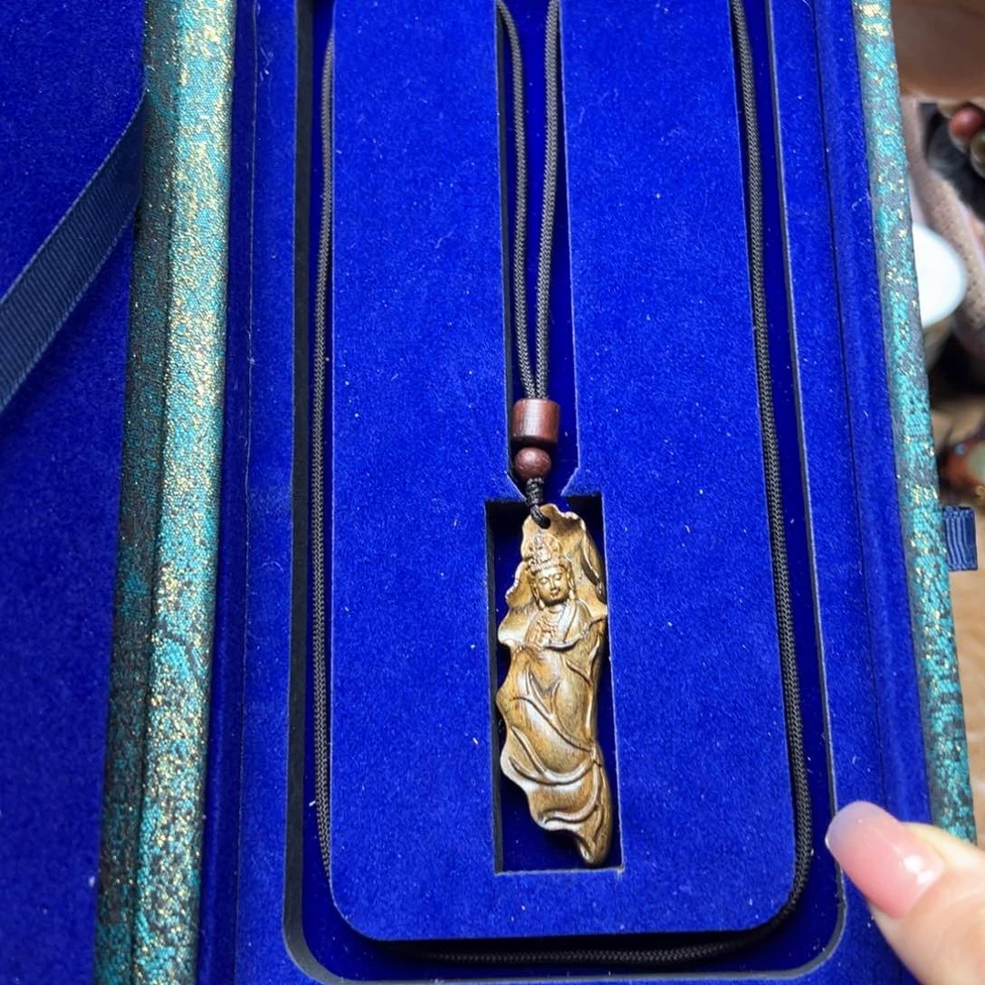 滴血莲花菩提吊坠