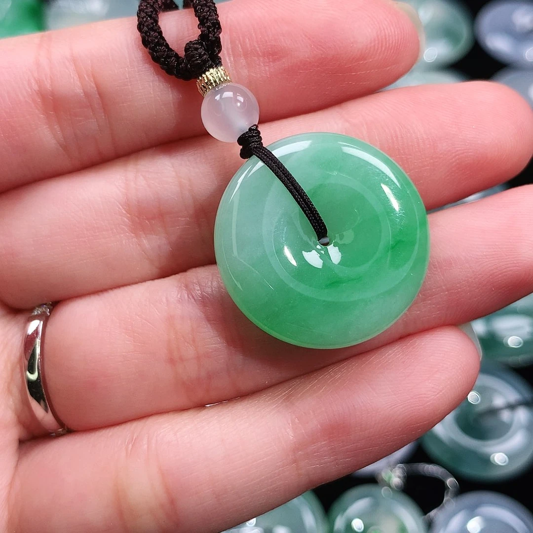 翡翠未镶嵌颈饰24.3/5.2