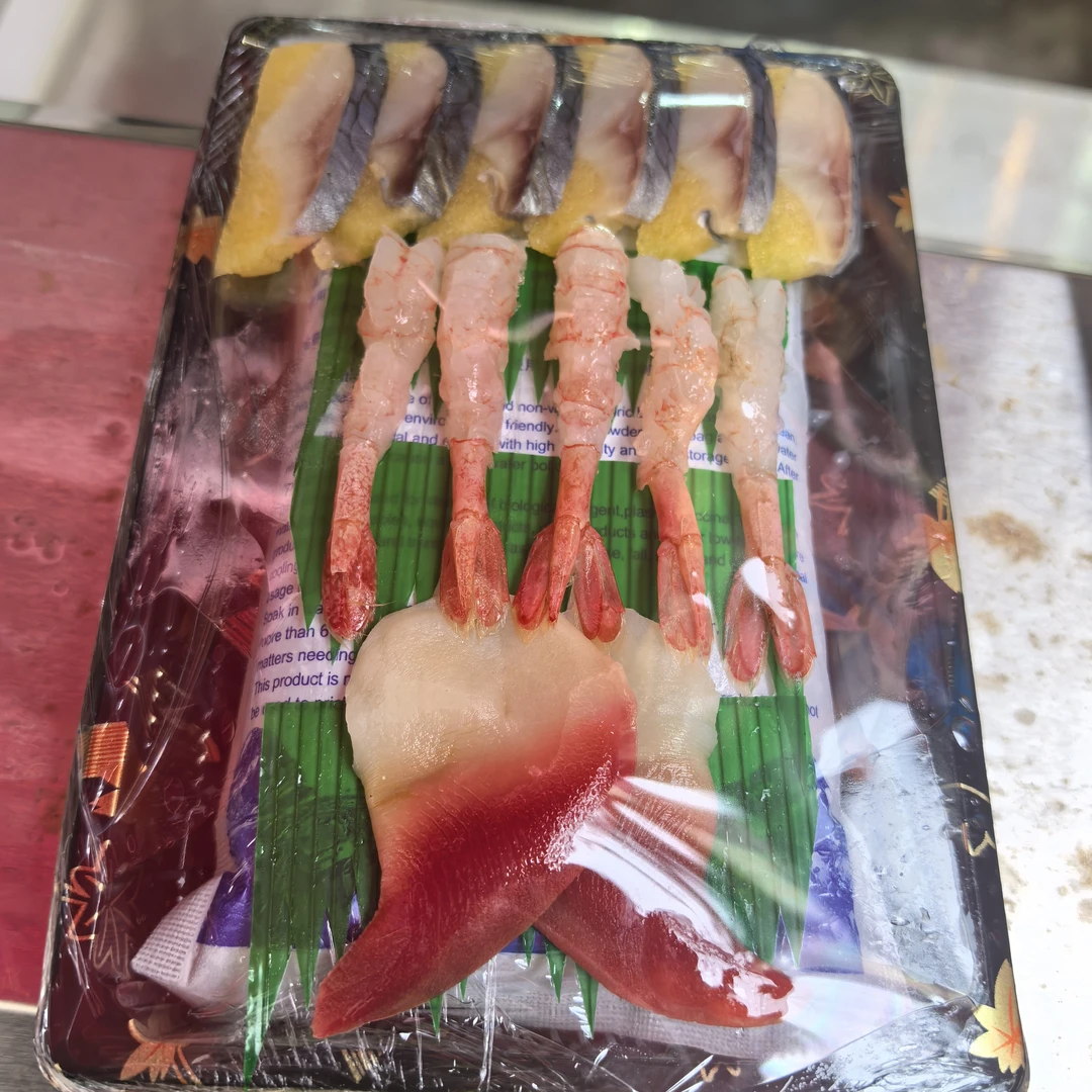 希磷鱼北极贝甜虾拼盘100克