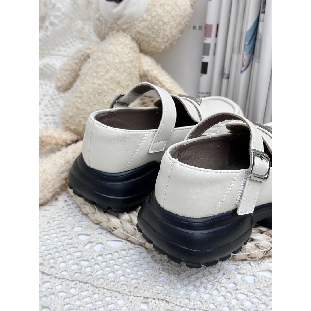 S2042#SSF-9196鞋子（2色）（鞋码偏小，建议拍大一码）