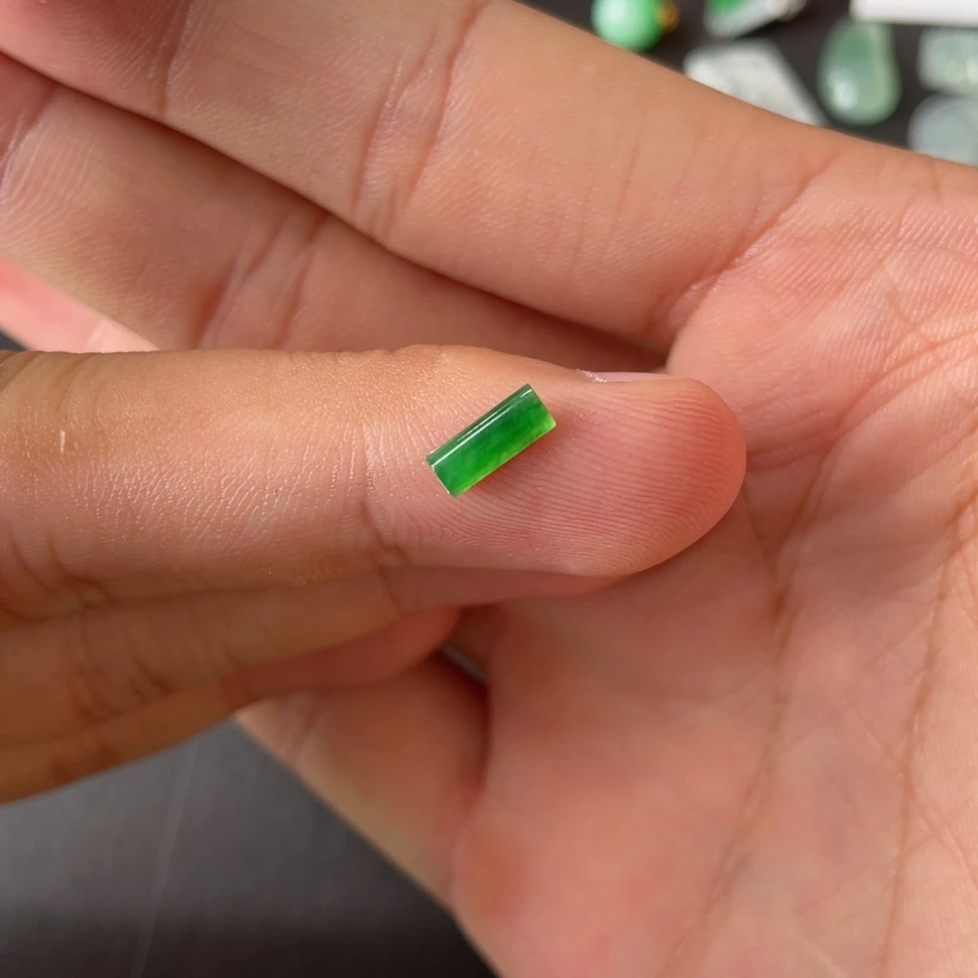 翡翠未镶嵌挂件翡翠珠宝翡翠珠宝