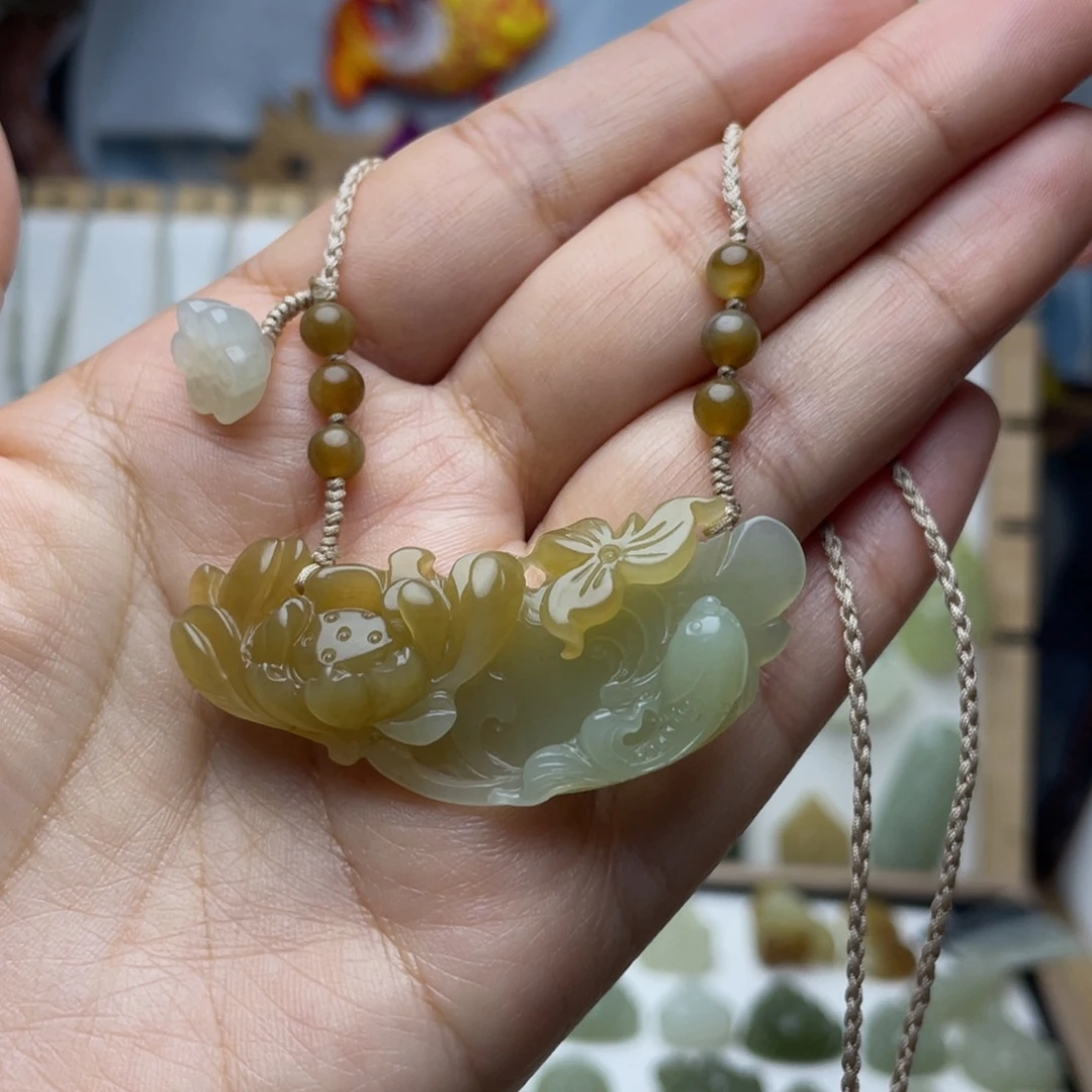 和田玉未镶嵌吊坠(不含链)