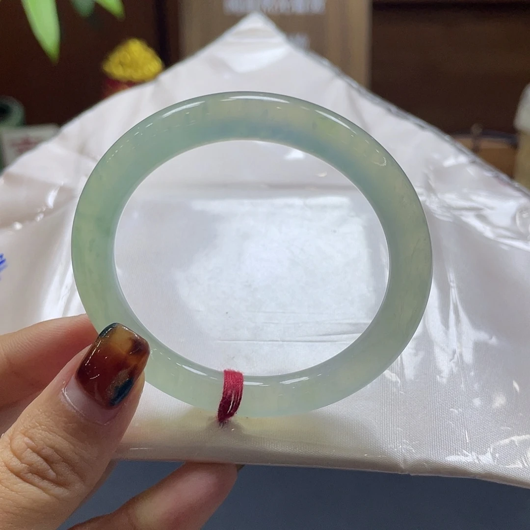 翡翠未镶嵌手镯65 号链接