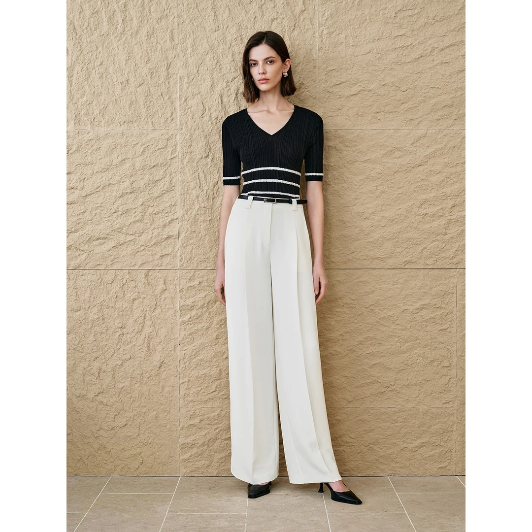 INSUN恩裳2025秋季修身坑条V领醋酸棉针织衫9C35306020