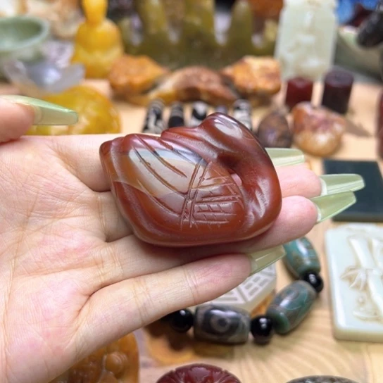 玛瑙/玉髓颈饰未镶嵌