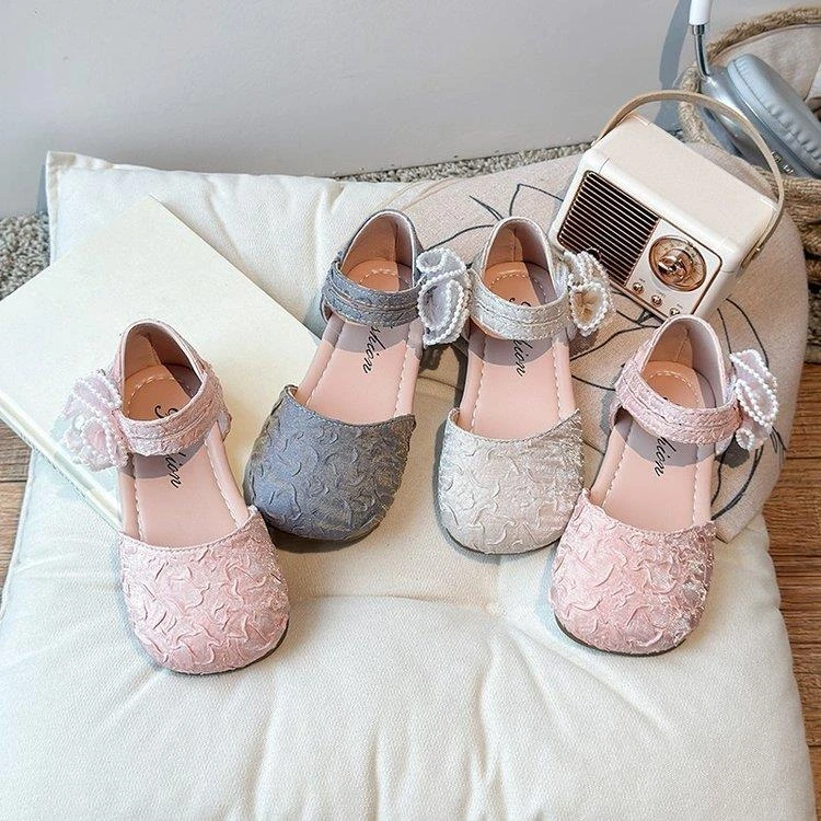 儿童时尚公主风凉鞋2025夏季新款花朵魔术贴超软鞋底舒适公主凉鞋
