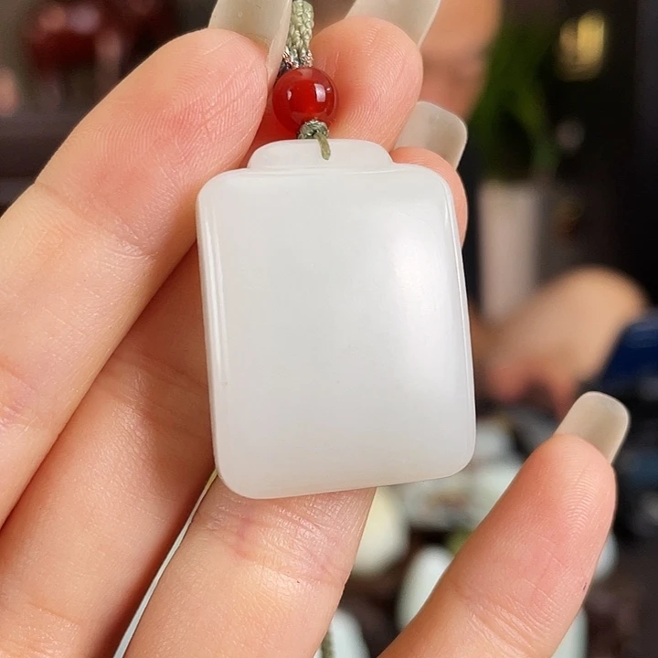 和田玉未镶嵌颈饰定制发货