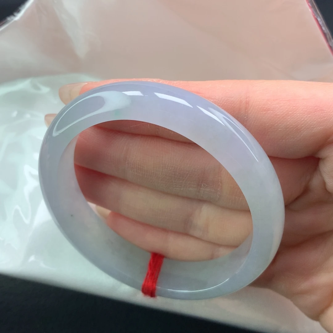 翡翠手镯未镶嵌（39号)贵妃，正圈戴51