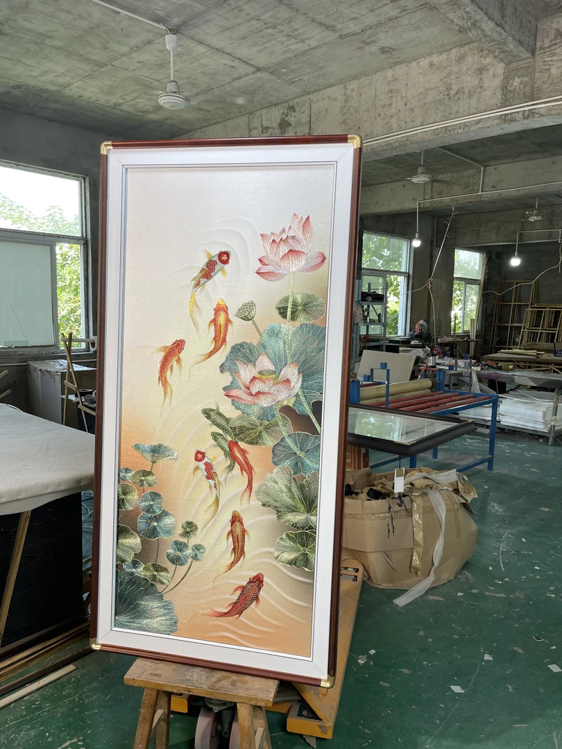 织锦绣九鱼荷花新中式刺绣玄关装饰画高级感富贵手工现代客厅挂画